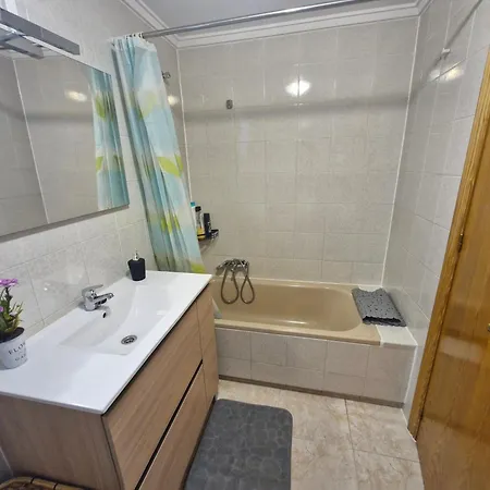 A Louer A 100m De La Apartamento *