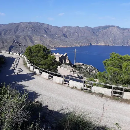 A Louer A 100m De La شقة